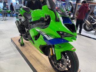 Kawasaki Ninja ZX - 10 R 2026-thumb-1