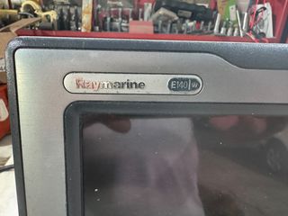 RAYMARINE E140 w-thumb-5