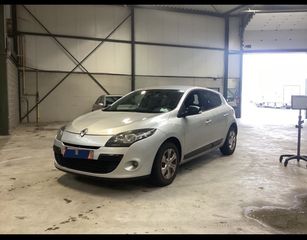 Renault Megane 2012-thumb-9