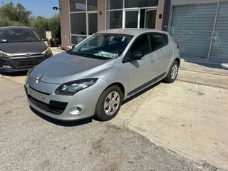 Renault Megane 2012-thumb-4