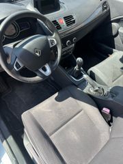 Renault Megane 2012-thumb-10