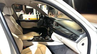 Bmw X5 2017 X-Drive-thumb-8