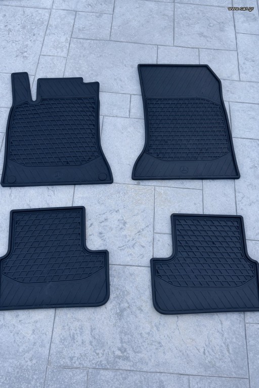 Γνήσια πατάκια Mercedes CLA 200 ή 180 Λαστιχένια (4άδα)