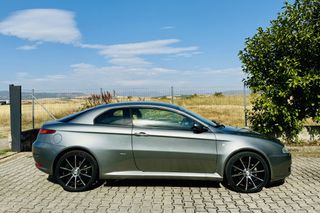 Alfa Romeo GT 2005