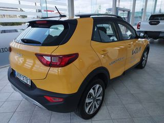 Kia Stonic 2024 GL OPTIMUM-thumb-4