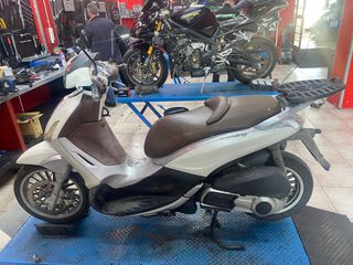 PIAGGIO BEVERLY 300 LED