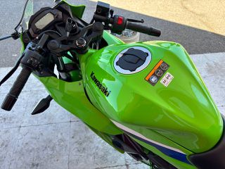 Kawasaki Ninja 125 2026-thumb-5