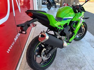 Kawasaki Ninja 125 2026-thumb-4