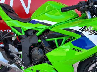 Kawasaki Ninja 125 2026-thumb-16