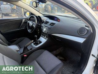 Mazda 2011-thumb-6