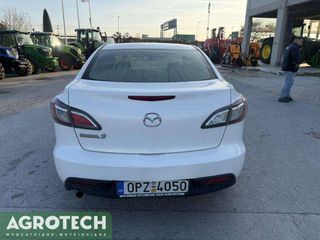 Mazda 2011-thumb-4