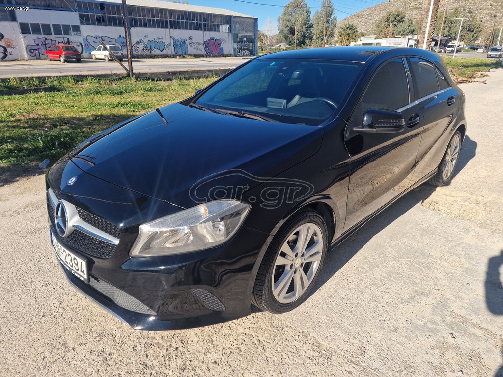 Mercedes-Benz A 180 2015 A180d