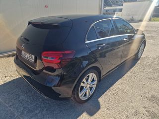 Mercedes-Benz A 180 2015 A180d-thumb-5