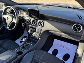 Mercedes-Benz A 180 2015 AMG LINE-thumb-15