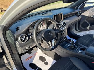 Mercedes-Benz A 180 2015 AMG LINE-thumb-16