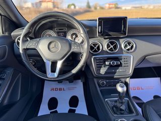 Mercedes-Benz A 180 2015 AMG LINE-thumb-20