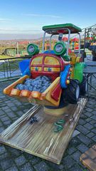 Tractor Kiddie Ride multi color Πολύχρωμο Τρακτέρ Κουνιστό Μηχάνημα σε άριστη κατάσταση