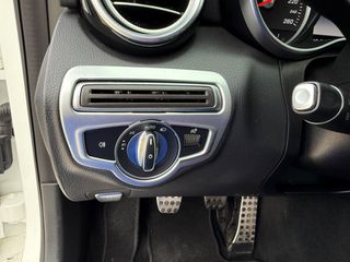 Mercedes-Benz C 200 2017-thumb-14