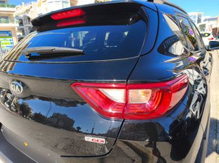 Kia Stonic 2018 1.0 T-GDI LAUNCH EDITION-thumb-9