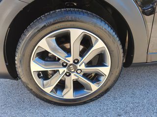 Kia Stonic 2018 1.0 T-GDI LAUNCH EDITION-thumb-10