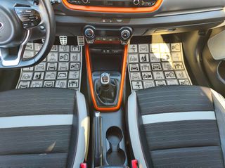 Kia Stonic 2018 1.0 T-GDI LAUNCH EDITION-thumb-19