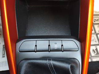 Kia Stonic 2018 1.0 T-GDI LAUNCH EDITION-thumb-22
