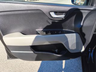 Kia Stonic 2018 1.0 T-GDI LAUNCH EDITION-thumb-33