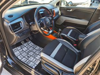Kia Stonic 2018 1.0 T-GDI LAUNCH EDITION-thumb-35