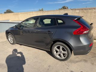 Volvo V40 2014 D2-thumb-4