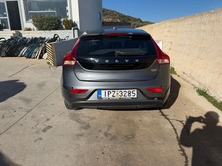 Volvo V40 2014 D2-thumb-6