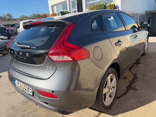 Volvo V40 2014 D2-thumb-8