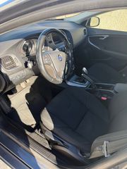 Volvo V40 2014 D2-thumb-13