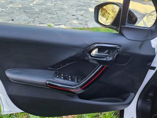 Peugeot 2008 2018 GT LINE - 130BHP-6T- NAVI- PANORAMA - CAMERA - ΔΕΡΜΑ-thumb-17