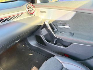 Mercedes-Benz CLA 180 2019 LOOK AMG-thumb-17