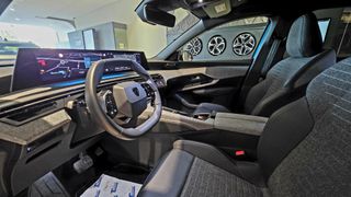 Peugeot 3008 2025 E-P64 210HP (155KW) ALLURE *ΕΓΓΥΗΣΗ *-thumb-9