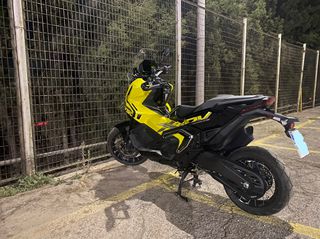Honda X-ADV 2025-thumb-2
