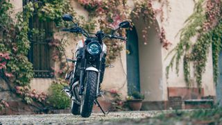 Yamaha XSR 700 2026 XTribute-thumb-2