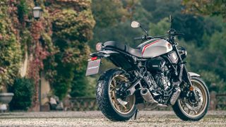 Yamaha XSR 700 2026 XTribute-thumb-3