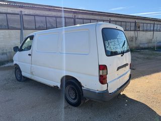 Toyota Hiace 2001 2LT-thumb-4