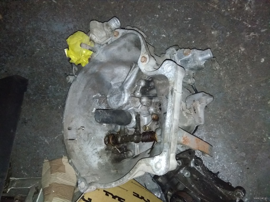 ΣΑΖΜΑΝ SUZUKI SWIFT 1300