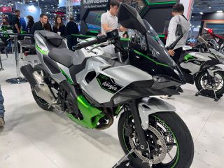 Kawasaki Ninja 7 Hybrid 2024 Έκπτωση 4900 € !!!