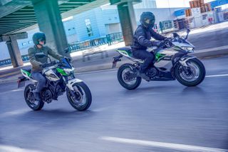 Kawasaki Ninja e-1 2024 Έκπτωση 2500 € !!!-thumb-11