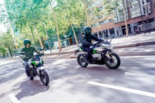 Kawasaki Ninja e-1 2024 Έκπτωση 2500 € !!!-thumb-12