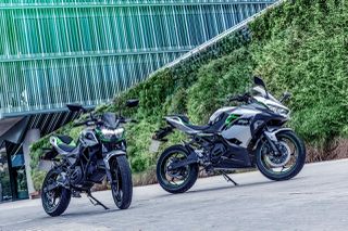 Kawasaki Ninja e-1 2024 Έκπτωση 2500 € !!!-thumb-13