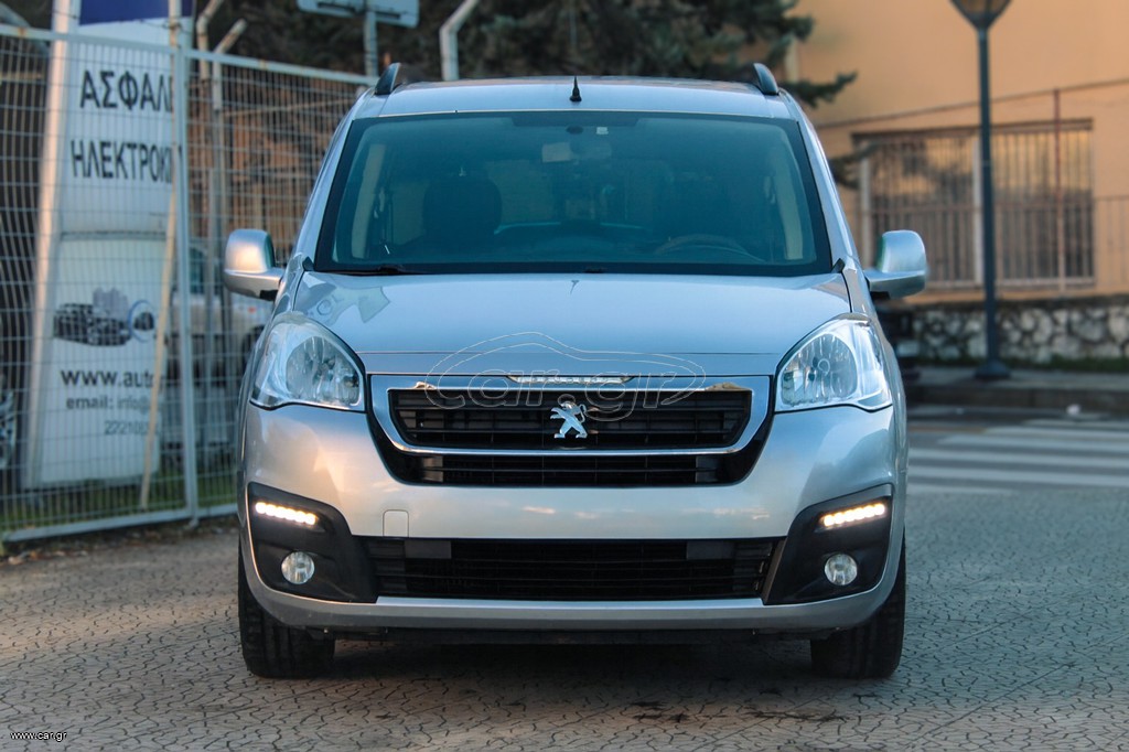 Peugeot Partner Tepee 2017 1.6 Ελληνικό | Πλήρες βιβλίο