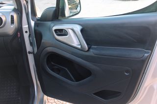 Peugeot Partner Tepee 2017 1.6 Ελληνικό | Πλήρες βιβλίο-thumb-10
