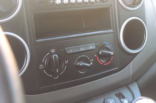 Peugeot Partner Tepee 2017 1.6 Ελληνικό | Πλήρες βιβλίο-thumb-20