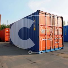 Intra Συλλεκτικό Ξύλινο Παζλ Plywood 4mm - Πορτοκαλί και μπλε εμπορευματοκιβώτια αποστολής σε χώρο στάθμευσης Σε Ξύλινο Κουτί - Διαστάσεις Puzzle: 10x10 cm – 25 κομμάτια