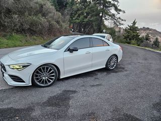 Mercedes-Benz CLA 200 2023 Look amg