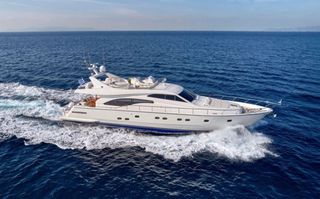 Ferretti 2001 680